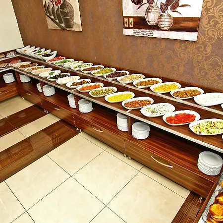 Club Herakles 3* كمر