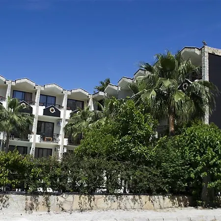 Club Herakles 3* كمر
