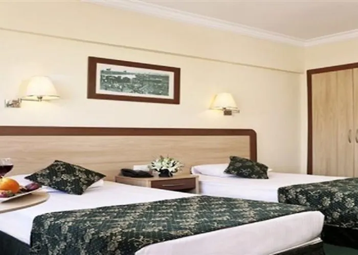 Club Herakles 3* كمر