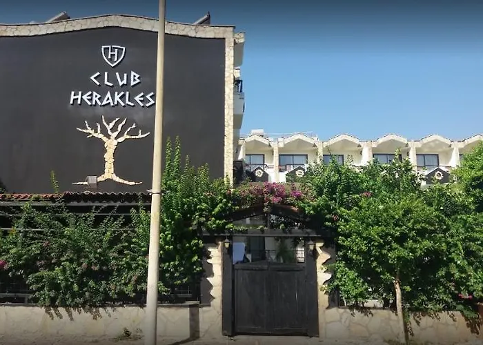 Hotel Club Herakles 3*