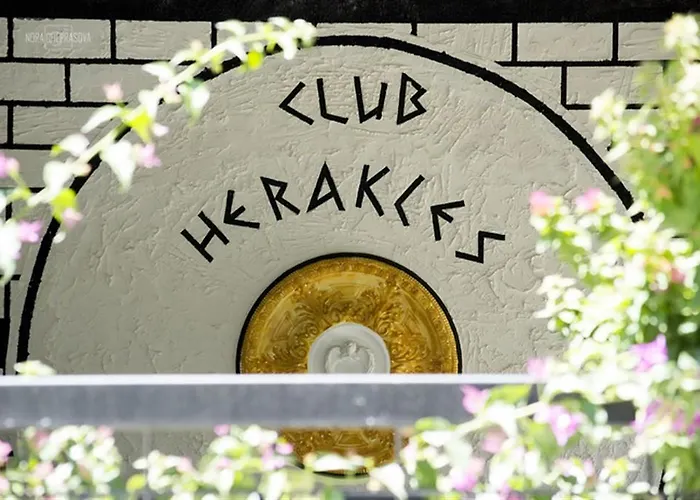 Club Herakles Hotel