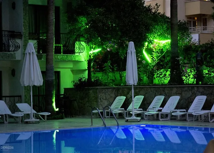 Club Herakles 3*