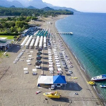 Club Herakles 3*
